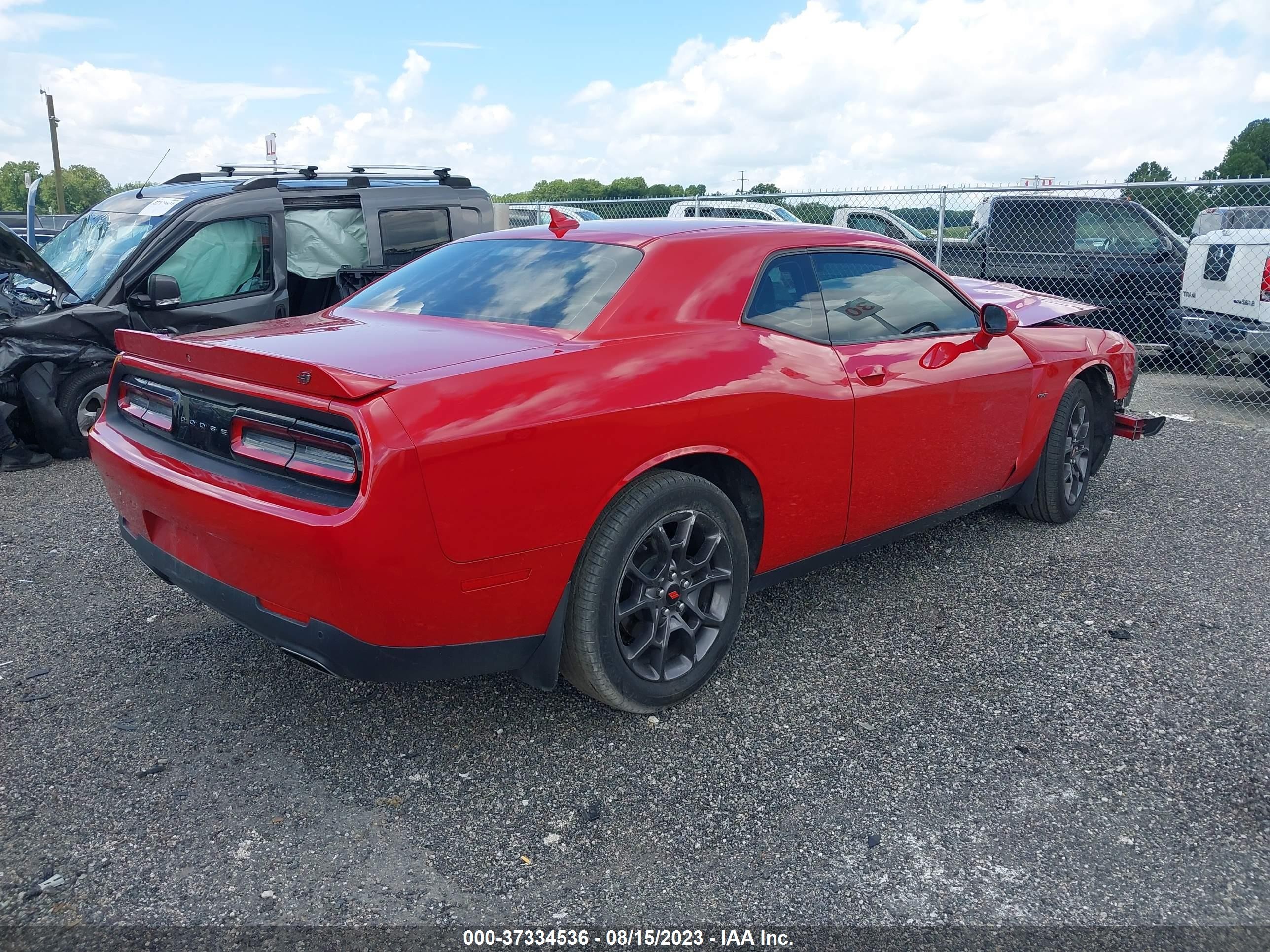 Photo 3 VIN: 2C3CDZGG4JH124346 - DODGE CHALLENGER 