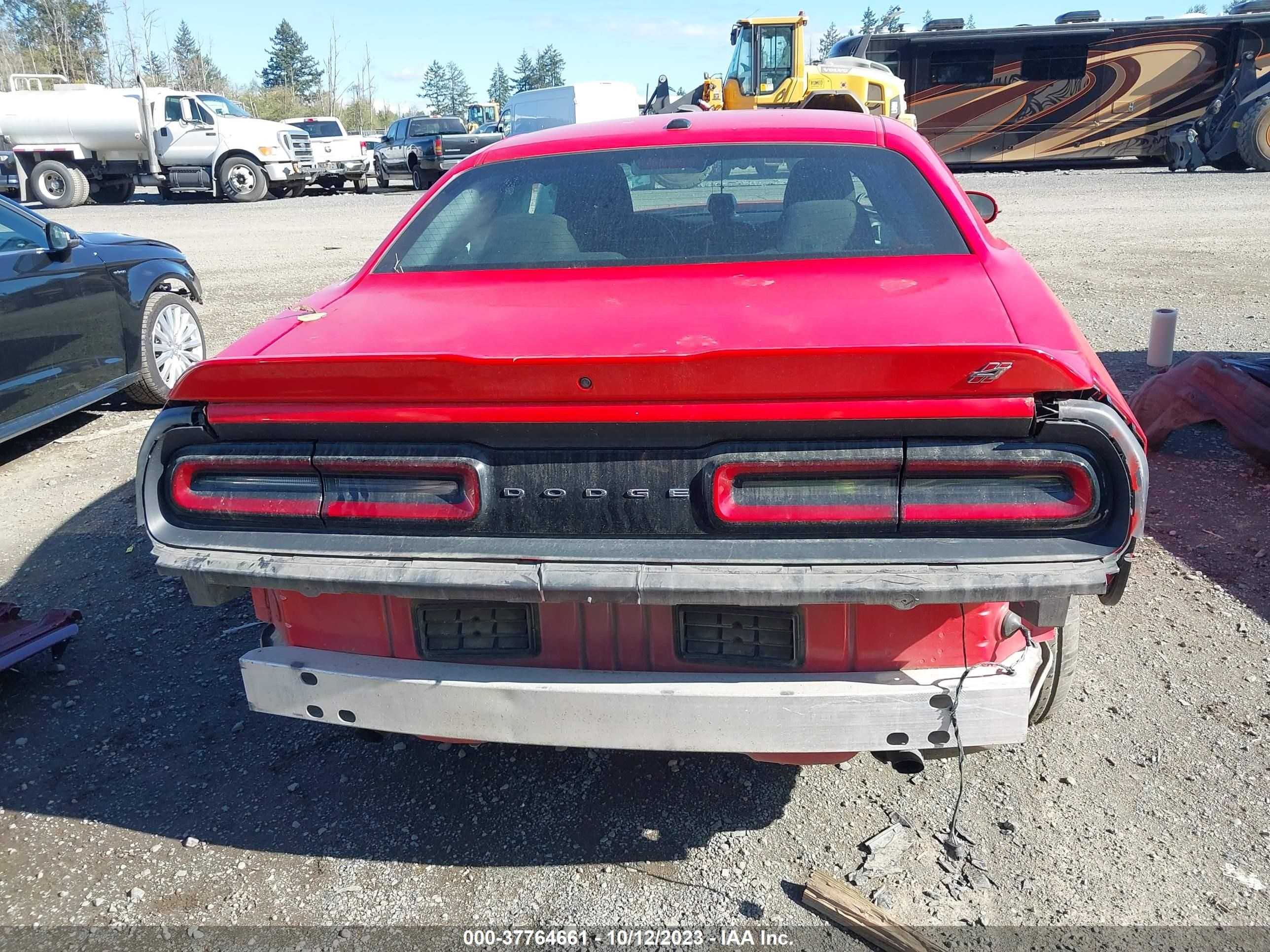 Photo 15 VIN: 2C3CDZGG5KH759965 - DODGE CHALLENGER 