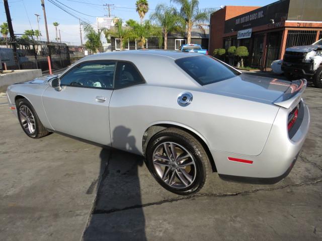 Photo 2 VIN: 2C3CDZGG6KH759988 - DODGE CHALLENGER 