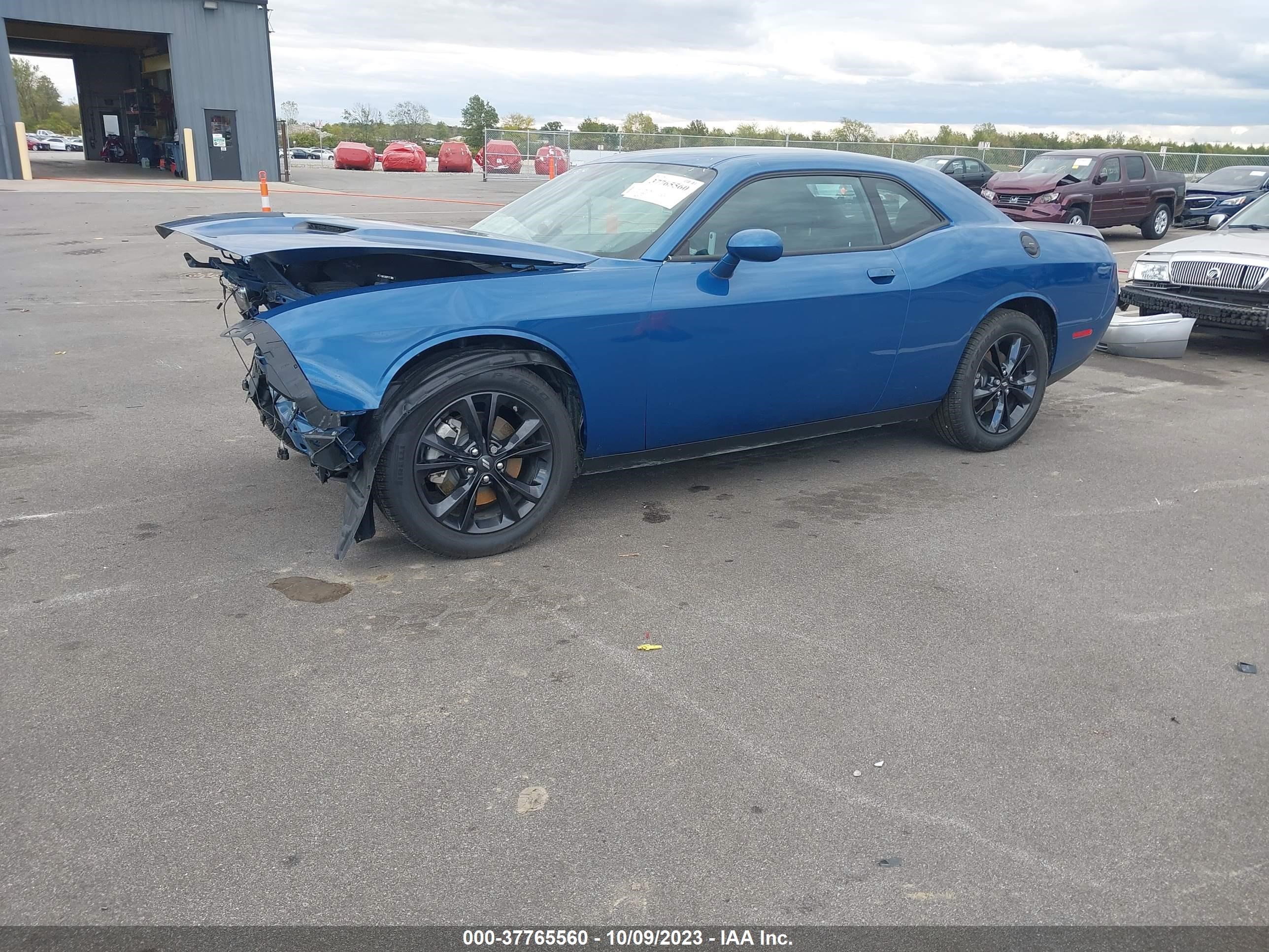 Photo 1 VIN: 2C3CDZGG7NH212460 - DODGE CHALLENGER 