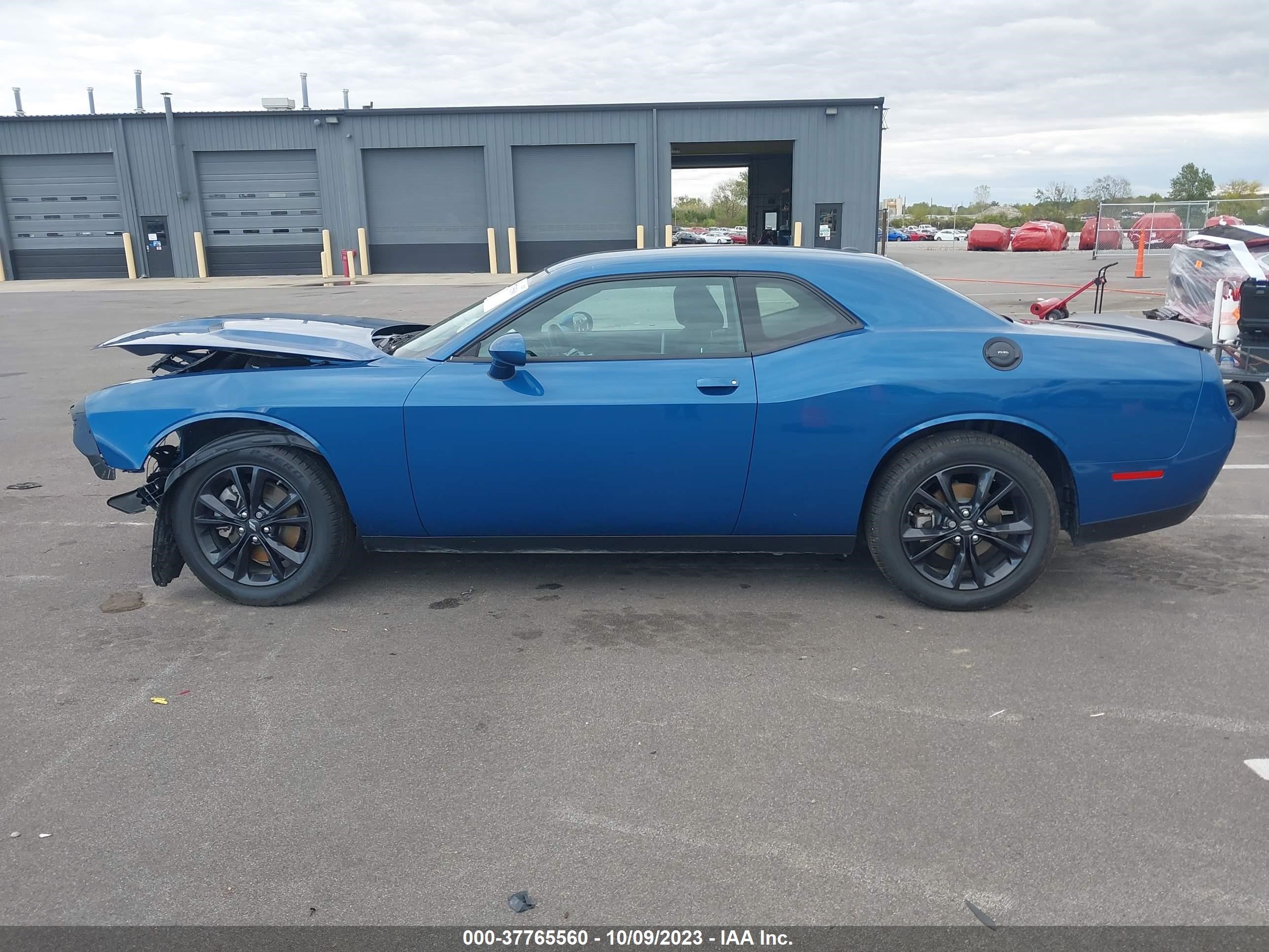 Photo 13 VIN: 2C3CDZGG7NH212460 - DODGE CHALLENGER 