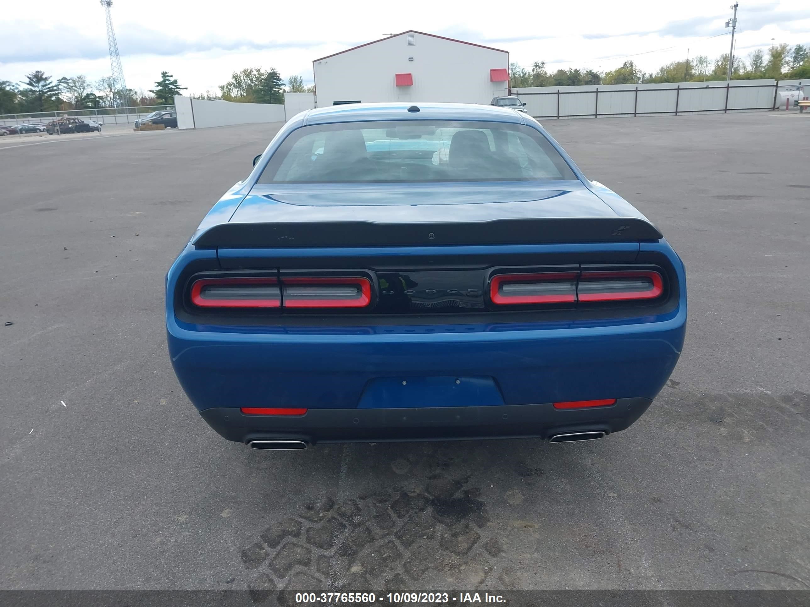 Photo 15 VIN: 2C3CDZGG7NH212460 - DODGE CHALLENGER 