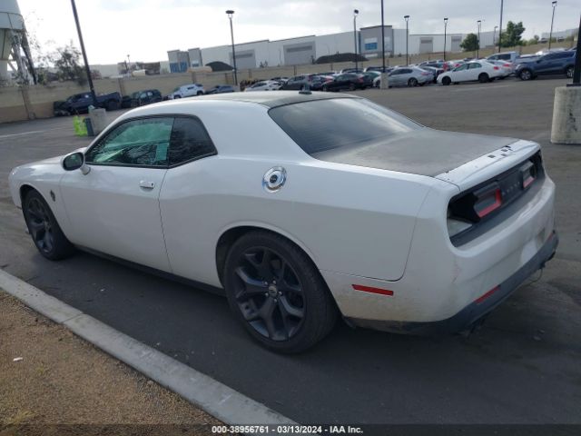 Photo 2 VIN: 2C3CDZJG0KH670281 - DODGE CHALLENGER 