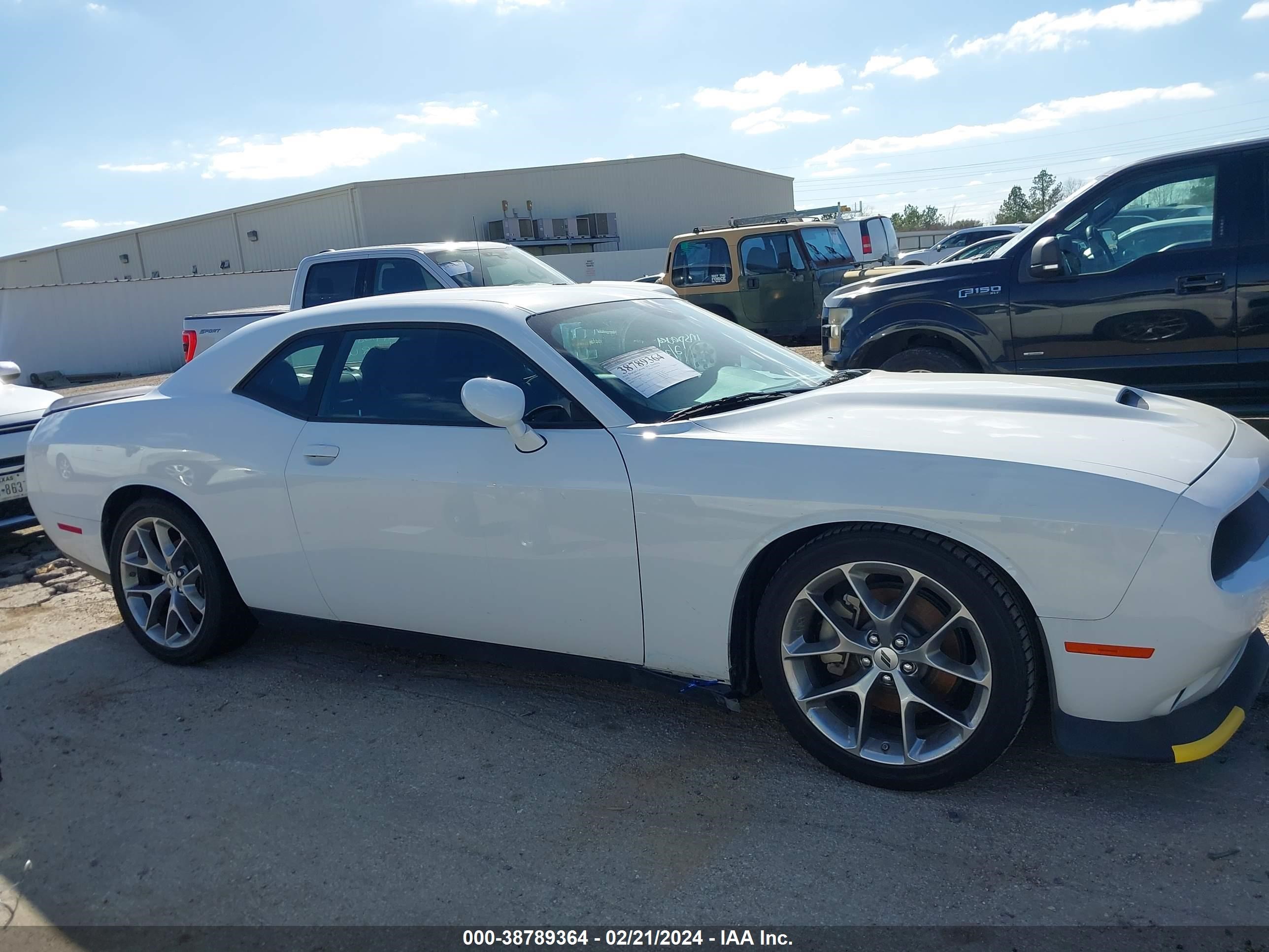 Photo 12 VIN: 2C3CDZJG0PH605325 - DODGE CHALLENGER 