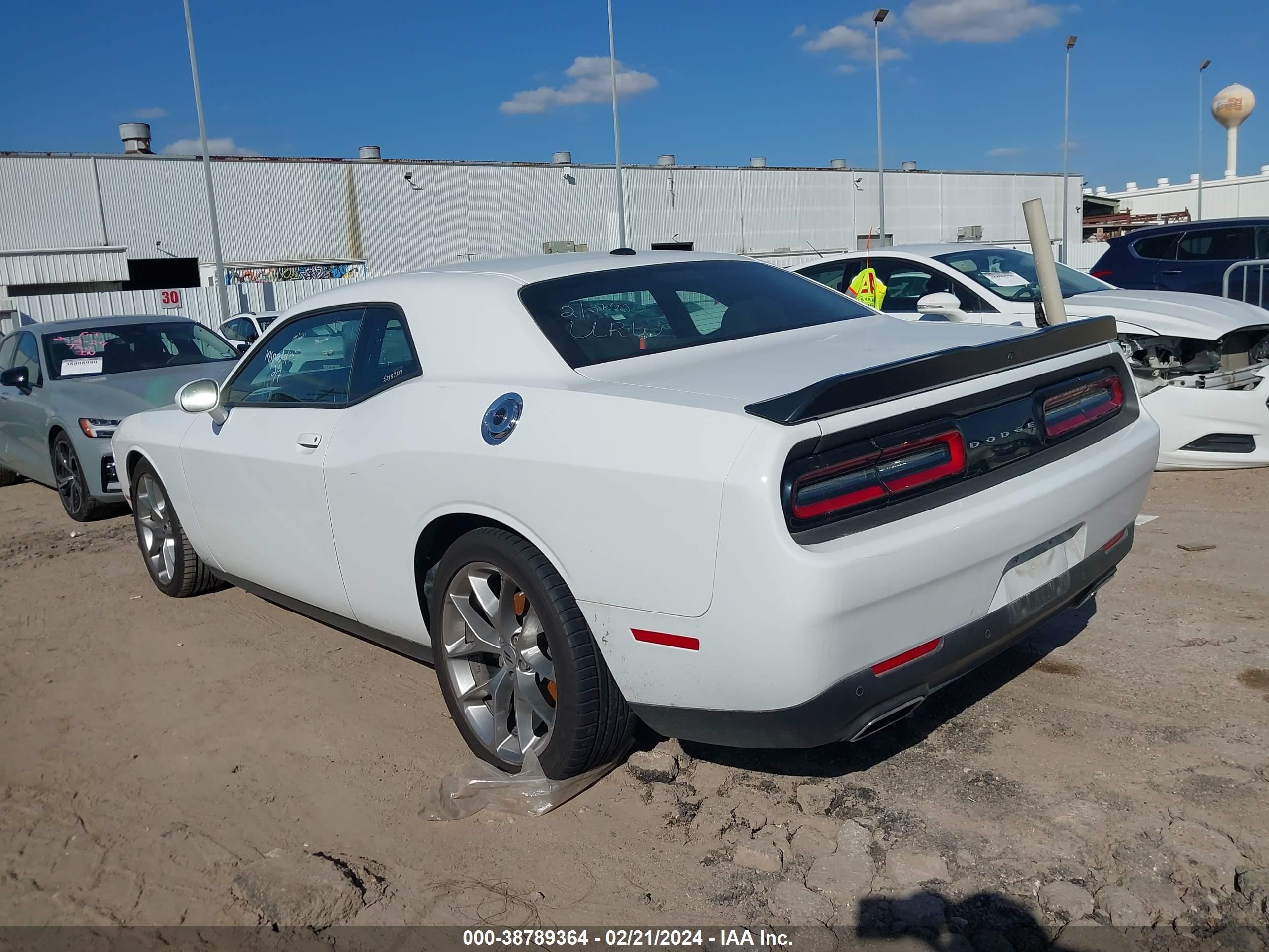 Photo 2 VIN: 2C3CDZJG0PH605325 - DODGE CHALLENGER 