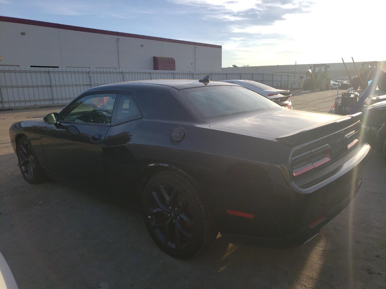 Photo 1 VIN: 2C3CDZJG1NH260688 - DODGE CHALLENGER 