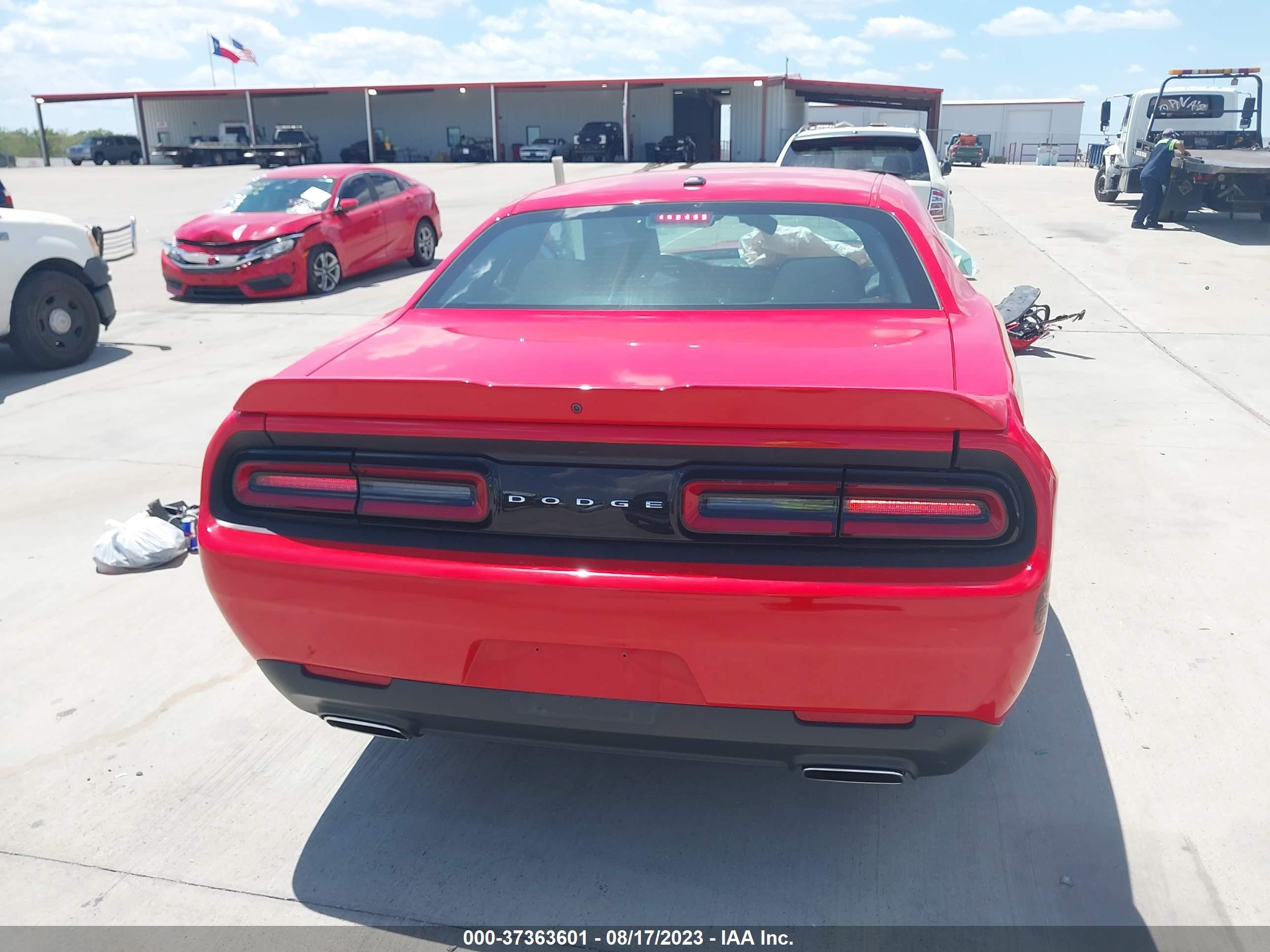 Photo 15 VIN: 2C3CDZJG3NH140472 - DODGE CHALLENGER 