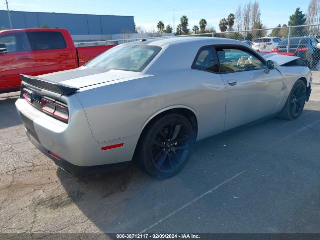 Photo 3 VIN: 2C3CDZJG4KH743894 - DODGE CHALLENGER 