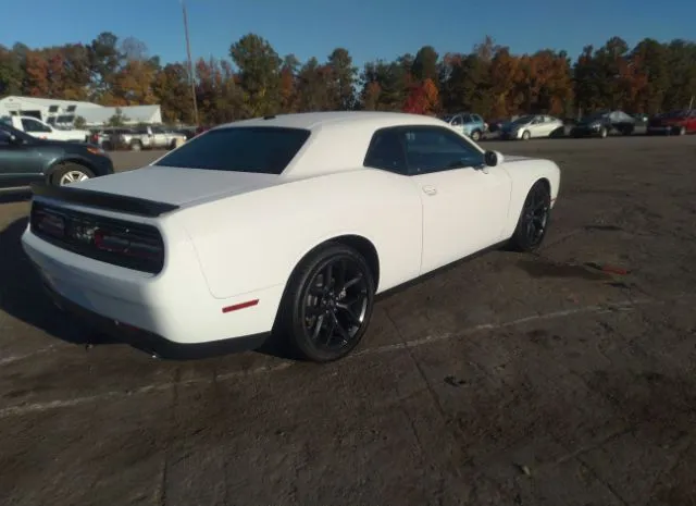 Photo 3 VIN: 2C3CDZJG4NH215387 - DODGE CHALLENGER 