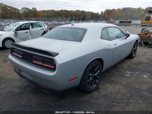 Photo 3 VIN: 2C3CDZJG8NH151273 - DODGE CHALLENGER 