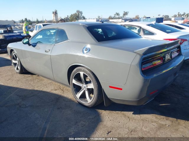 Photo 2 VIN: 2C3CDZJGXKH557549 - DODGE CHALLENGER 