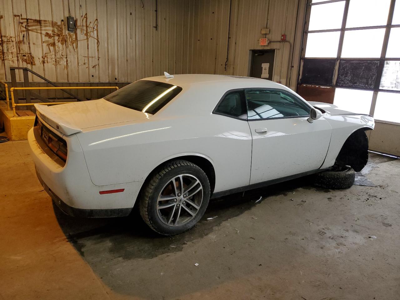 Photo 2 VIN: 2C3CDZKG3KH613846 - DODGE CHALLENGER 