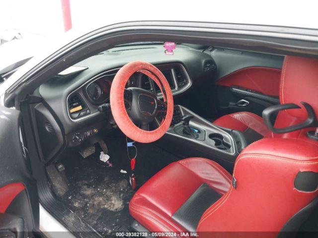 Photo 4 VIN: 2C3CDZKG3KH675358 - DODGE CHALLENGER 