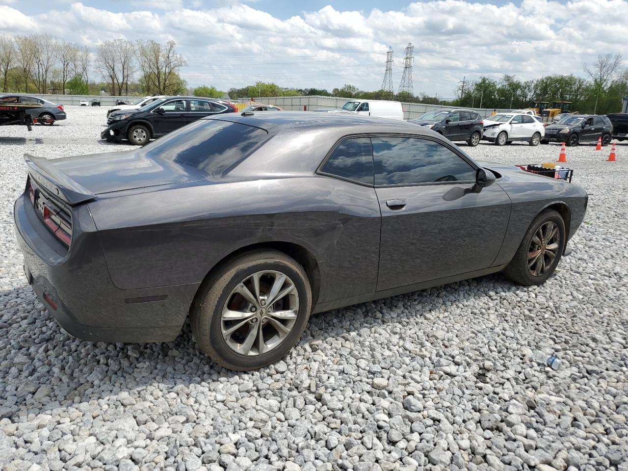 Photo 2 VIN: 2C3CDZKG7LH149543 - DODGE CHALLENGER 