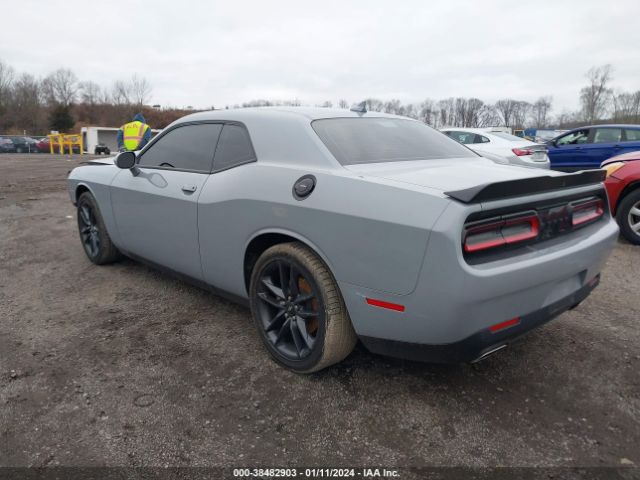 Photo 2 VIN: 2C3CDZKGXNH152018 - DODGE CHALLENGER 