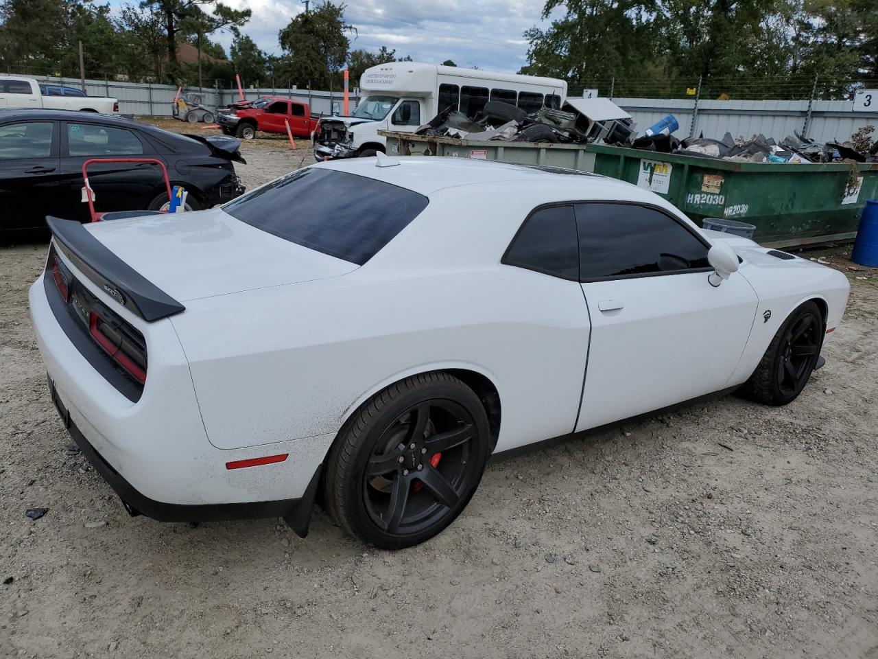 Photo 2 VIN: 2C3CDZL90KH695034 - DODGE CHALLENGER 