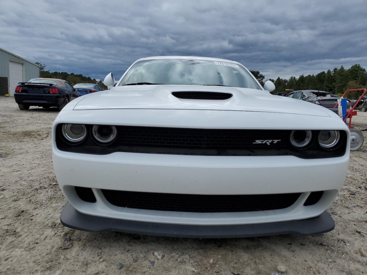 Photo 4 VIN: 2C3CDZL90KH695034 - DODGE CHALLENGER 