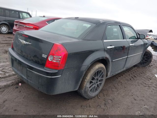 Photo 3 VIN: 2C3CK5CV1AH113341 - CHRYSLER 300 