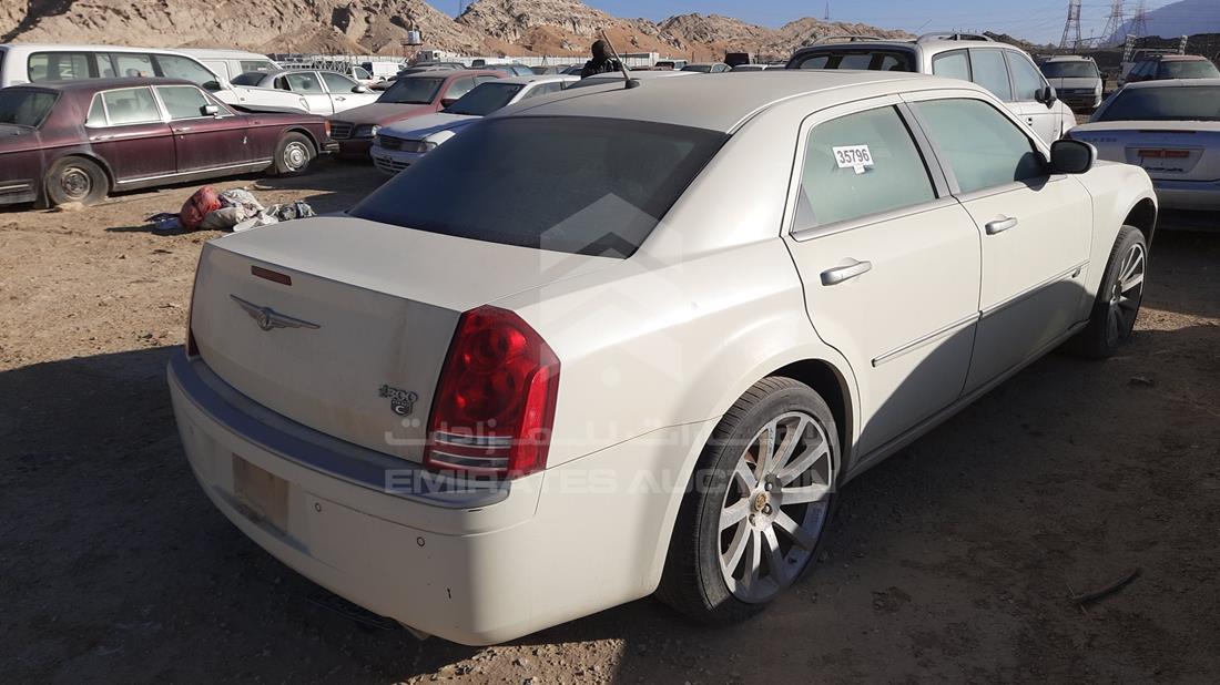 Photo 8 VIN: 2C3HA63HX8H329434 - CHRYSLER 300 