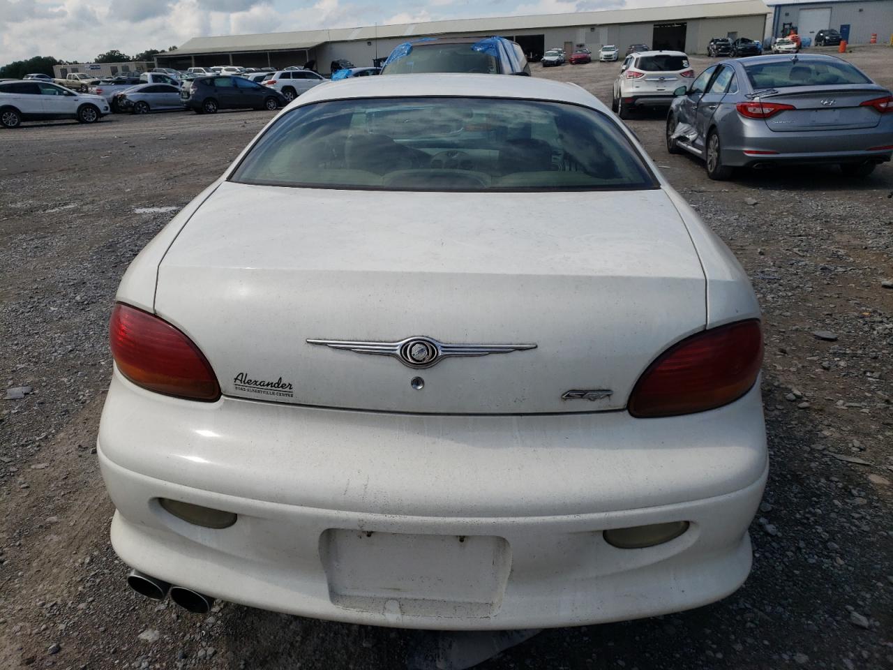 Photo 5 VIN: 2C3HC56G21H528183 - CHRYSLER LHS 