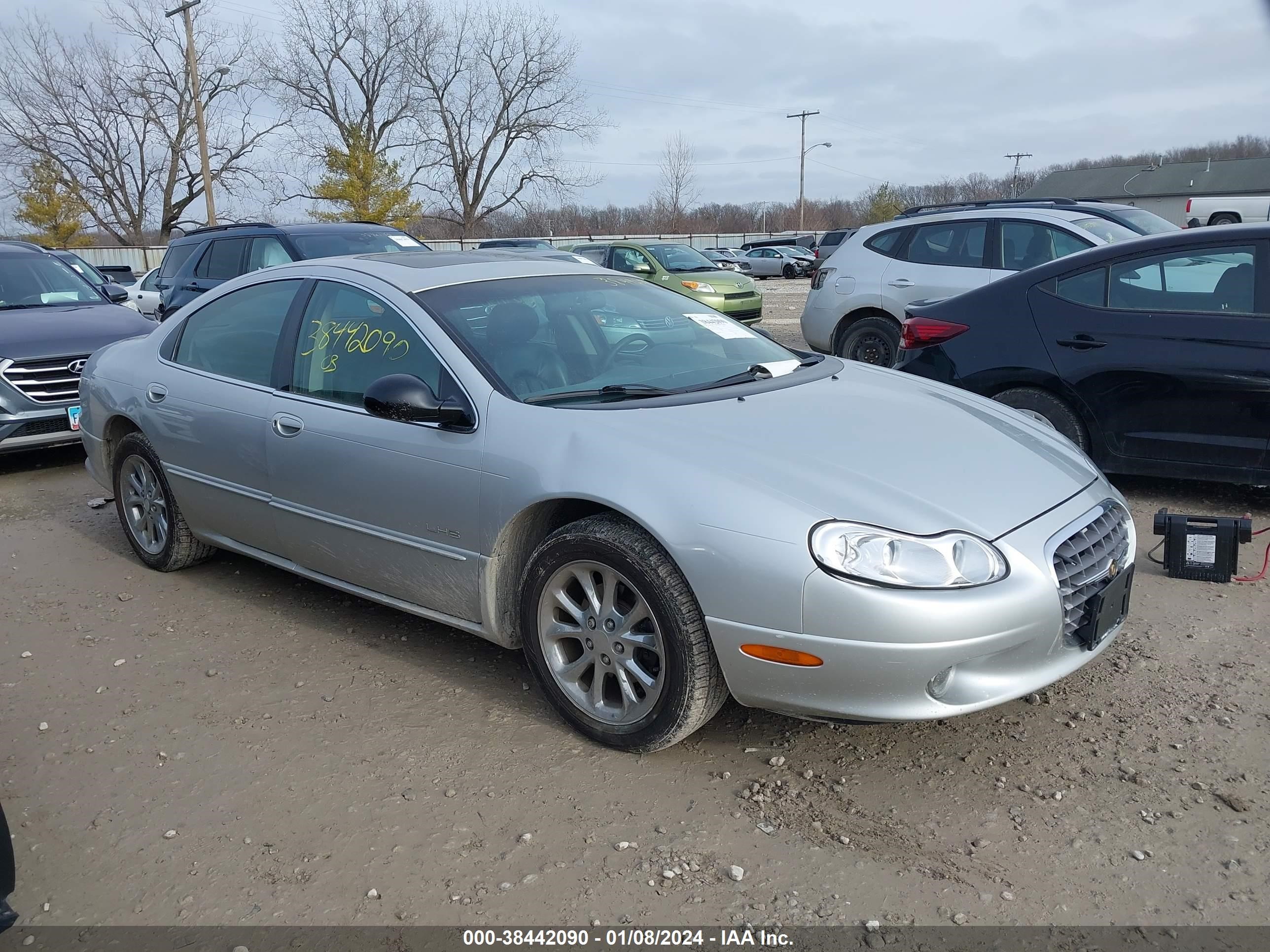 Photo 0 VIN: 2C3HC56G4YH156159 - CHRYSLER LHS 