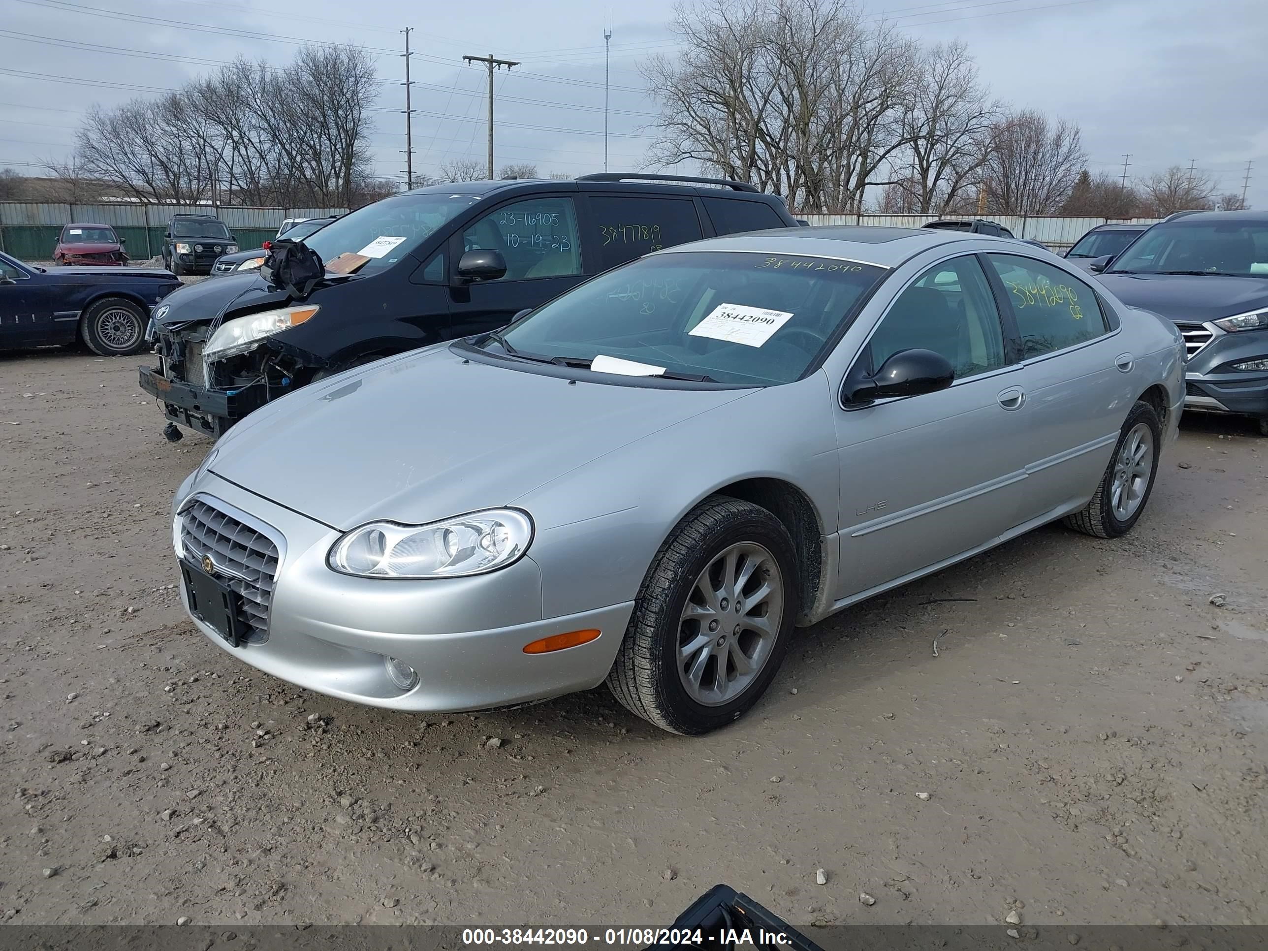 Photo 1 VIN: 2C3HC56G4YH156159 - CHRYSLER LHS 