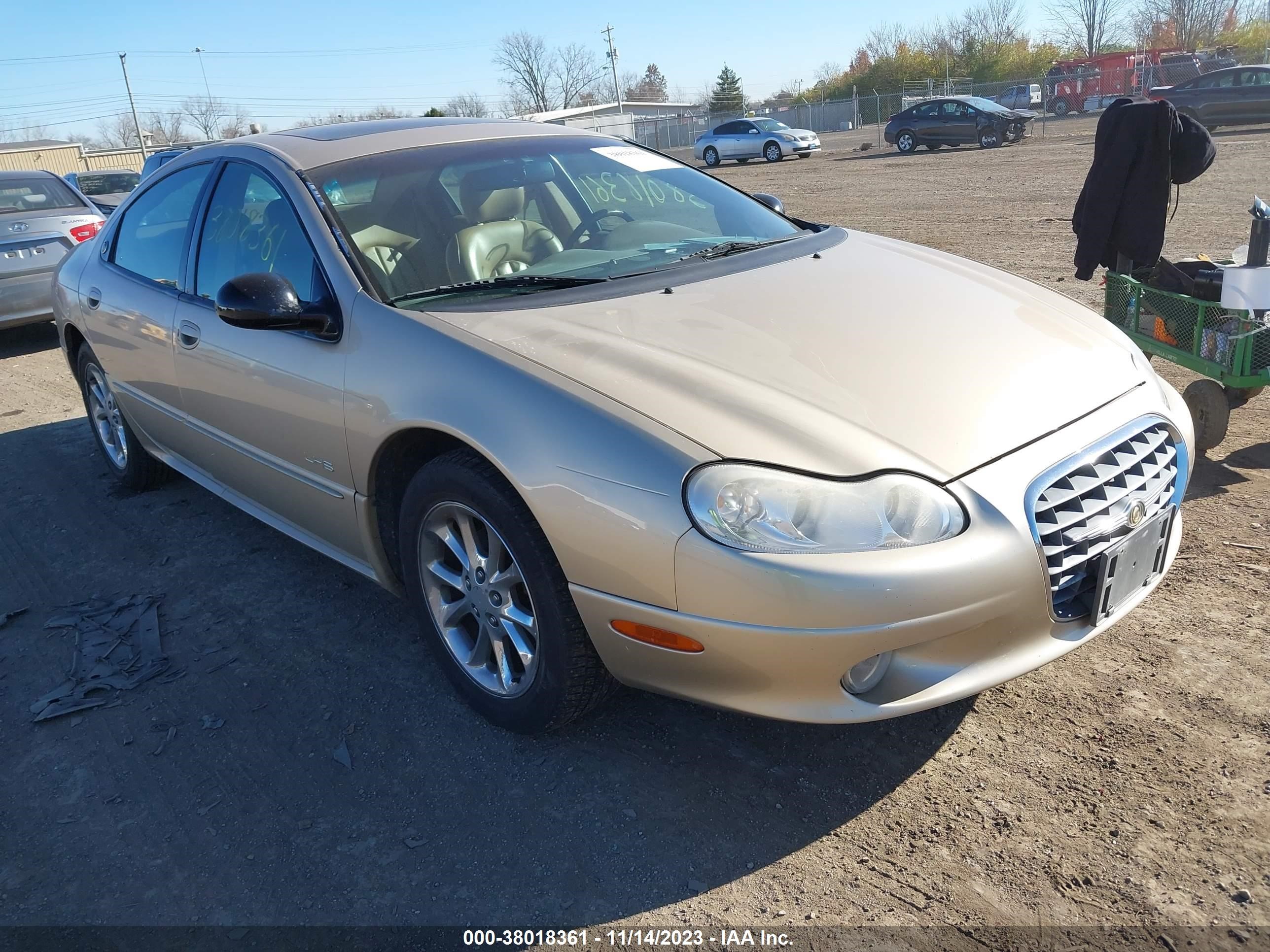 Photo 0 VIN: 2C3HC56G5XH258939 - CHRYSLER LHS 