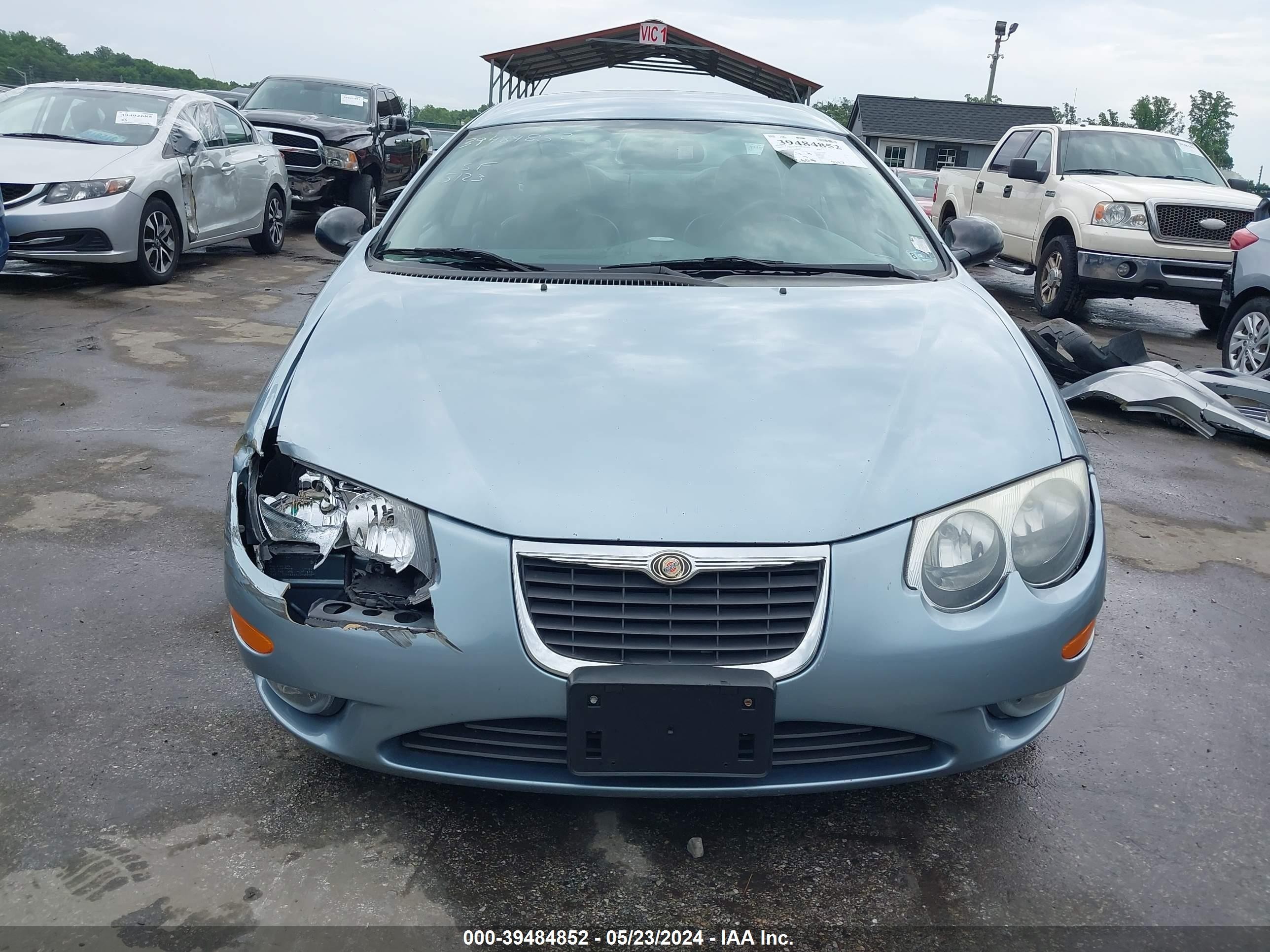 Photo 12 VIN: 2C3HE66G44H688697 - CHRYSLER 300M 