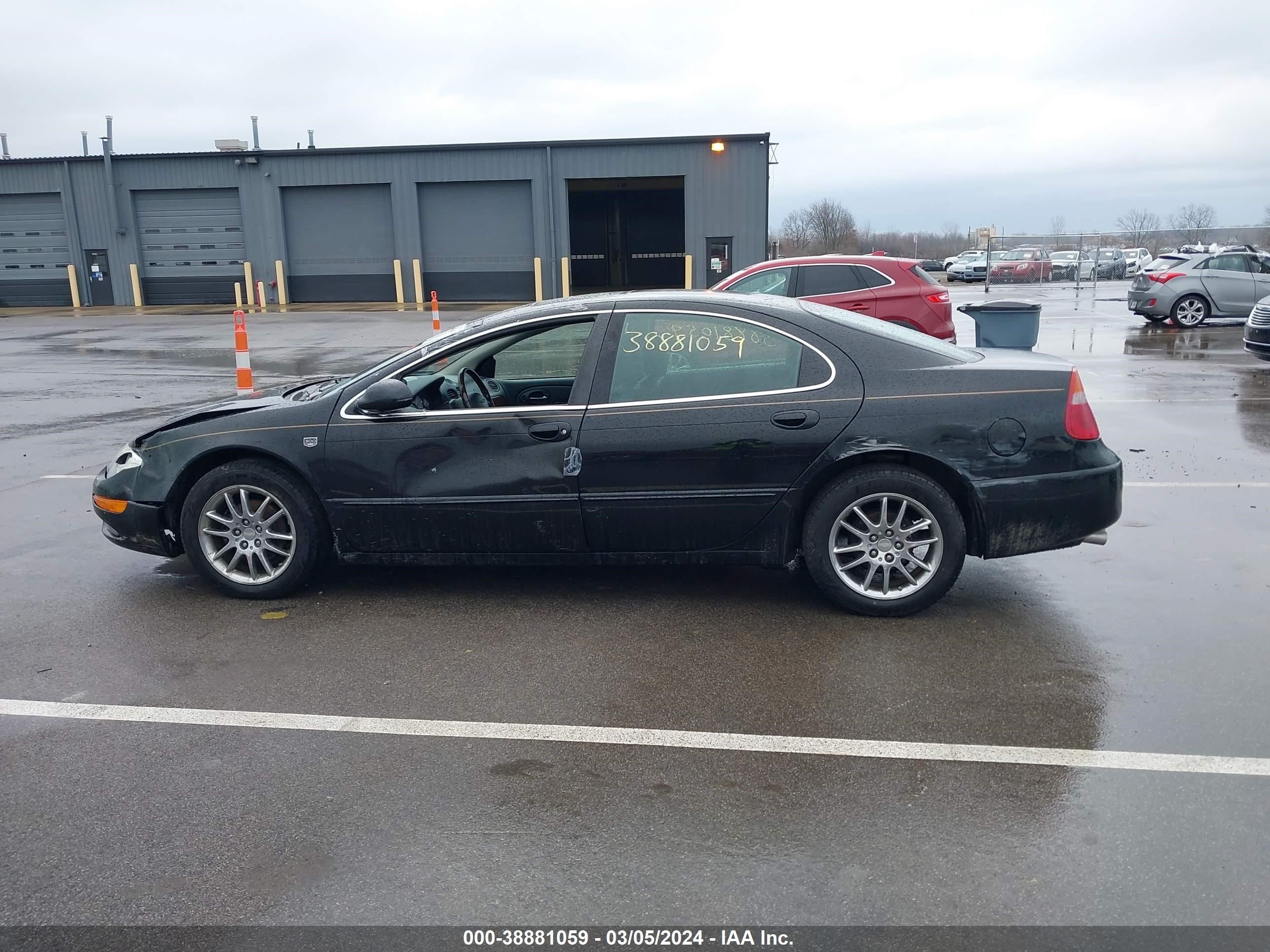 Photo 14 VIN: 2C3HE66G92H132270 - CHRYSLER 300M 