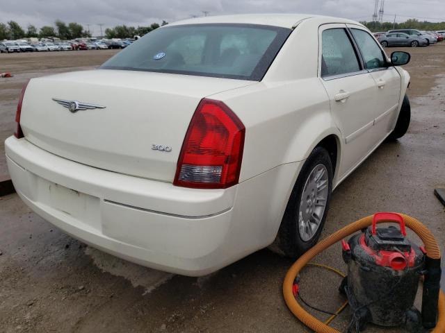 Photo 2 VIN: 2C3JA43R35H141235 - CHRYSLER 300 