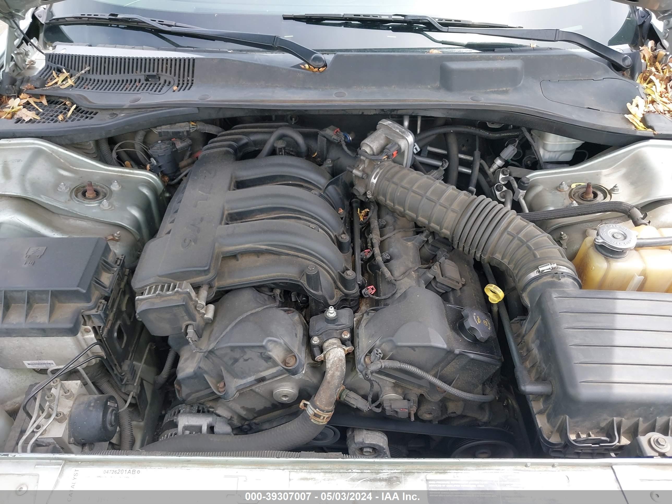 Photo 9 VIN: 2C3JA43R75H500814 - CHRYSLER 300 