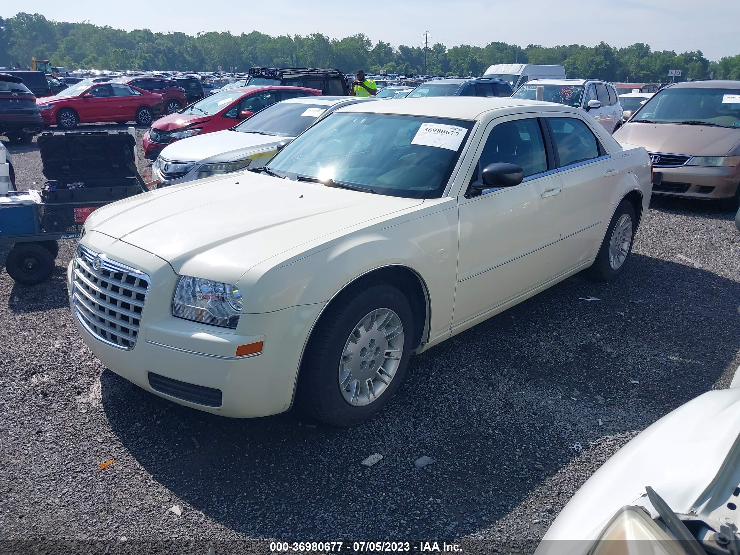 Photo 1 VIN: 2C3JA43R75H659963 - CHRYSLER 300 