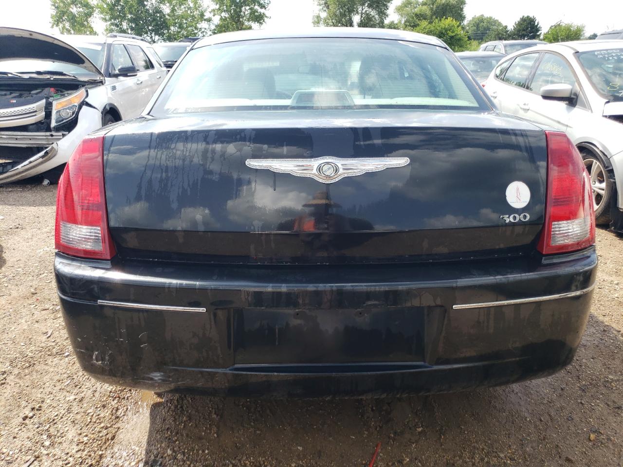 Photo 5 VIN: 2C3JA53G05H520827 - CHRYSLER 300 