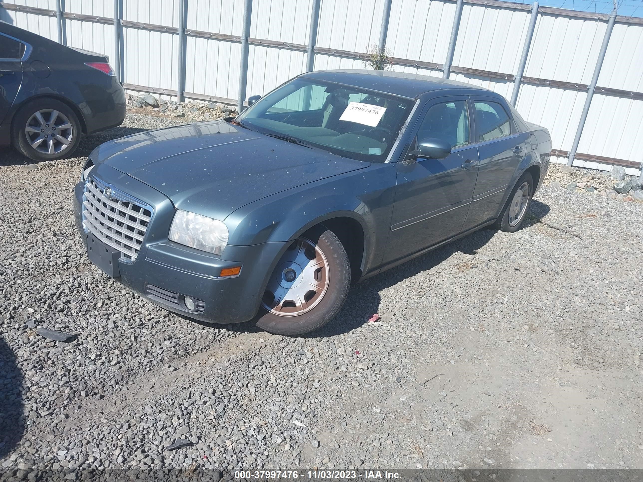 Photo 1 VIN: 2C3JA53G05H554055 - CHRYSLER 300 