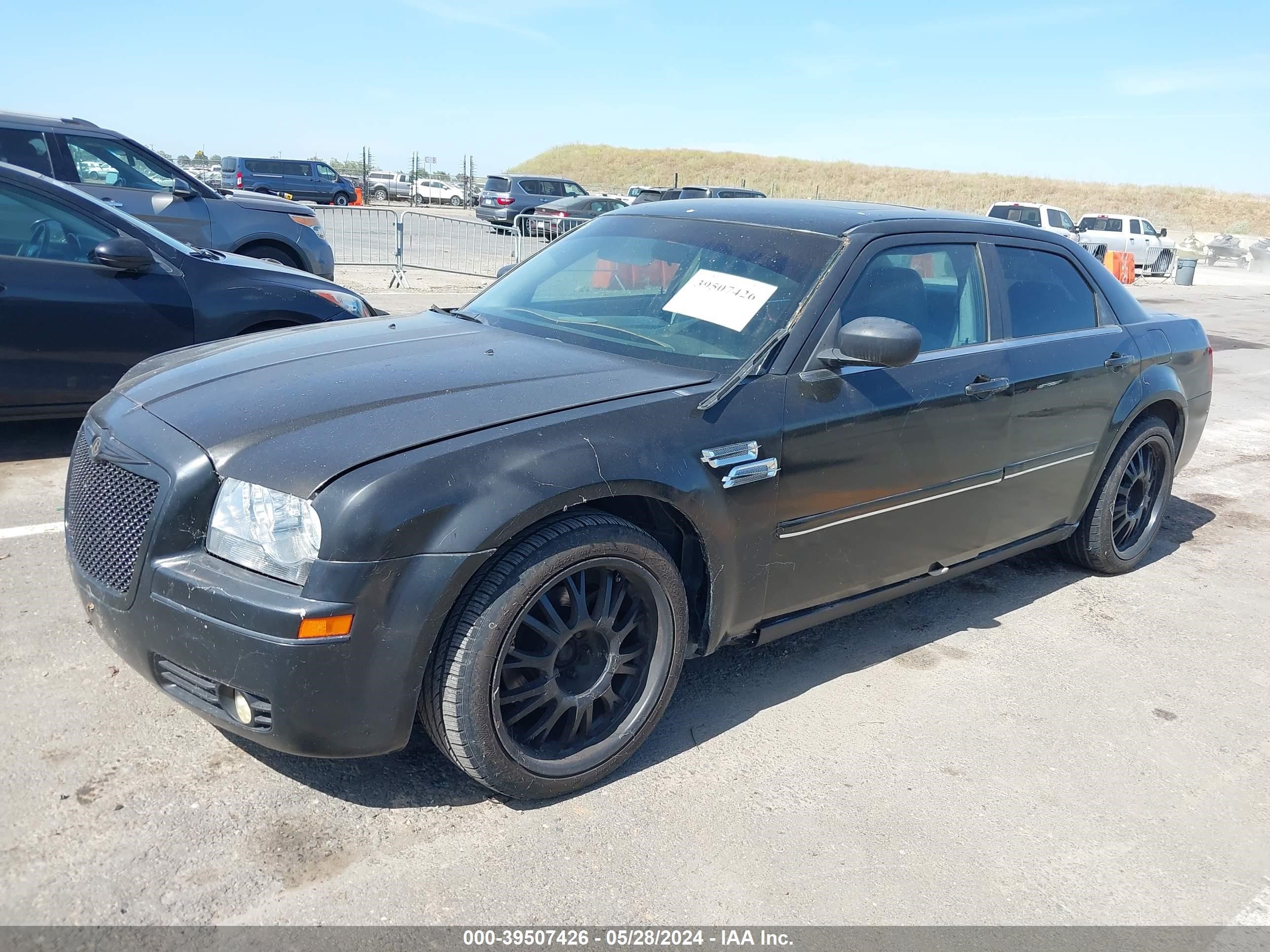 Photo 1 VIN: 2C3JA53G15H621536 - CHRYSLER 300 