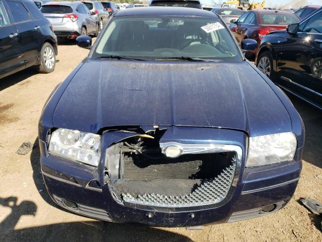 Photo 4 VIN: 2C3JA53G25H131297 - CHRYSLER 300 