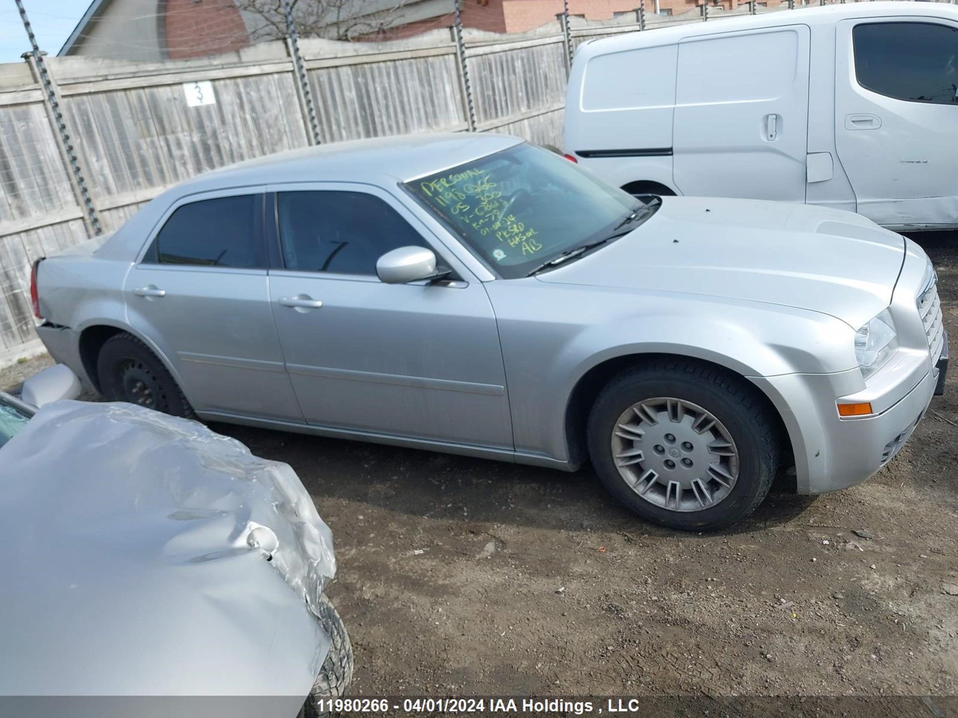 Photo 12 VIN: 2C3JA53G35H678613 - CHRYSLER 300 