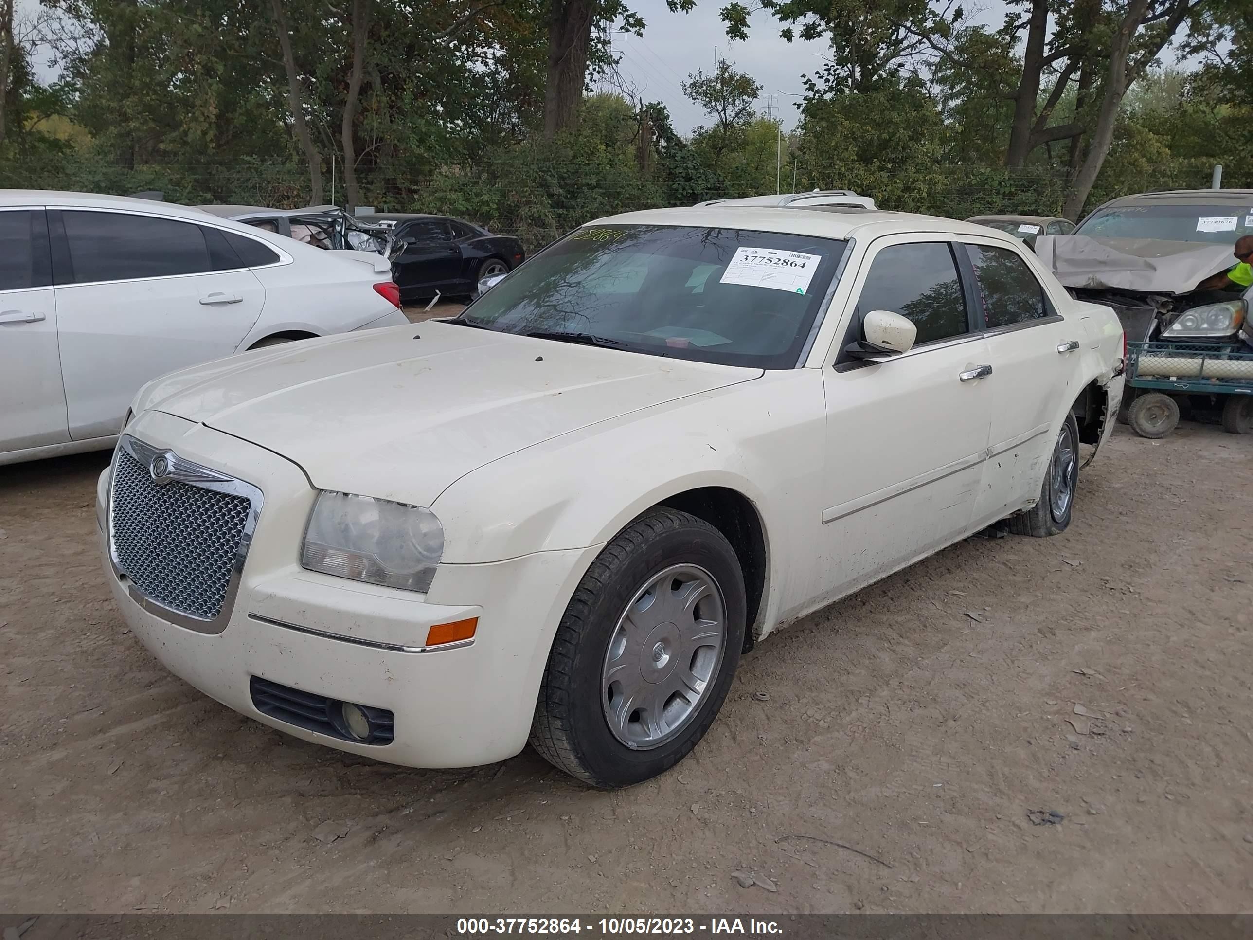 Photo 1 VIN: 2C3JA53G45H551403 - CHRYSLER 300 