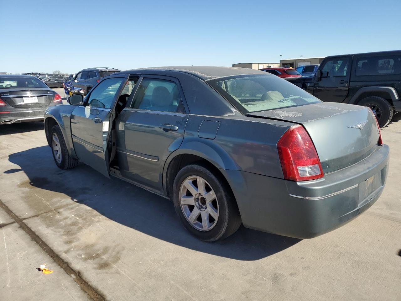 Photo 1 VIN: 2C3JA53G65H139595 - CHRYSLER 300 