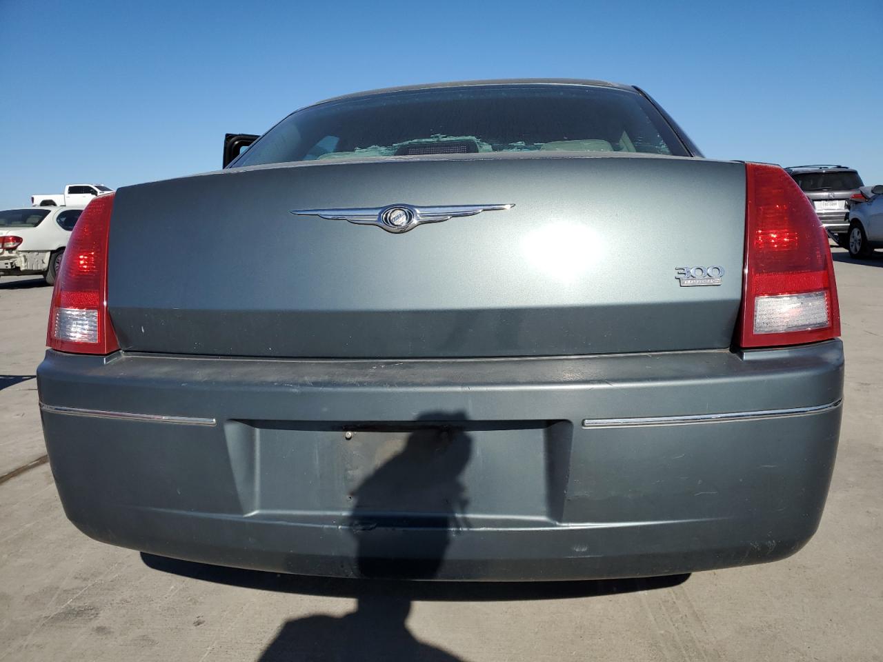 Photo 5 VIN: 2C3JA53G65H139595 - CHRYSLER 300 