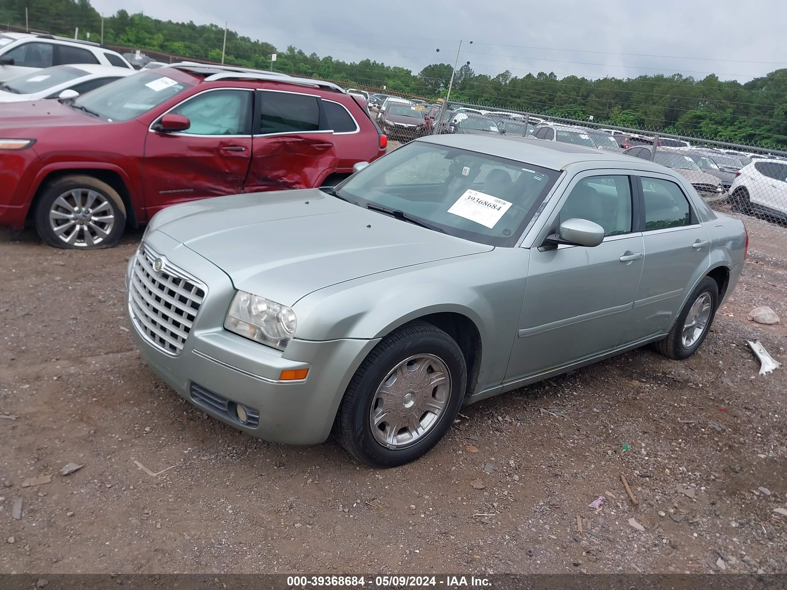 Photo 1 VIN: 2C3JA53G65H564699 - CHRYSLER 300 