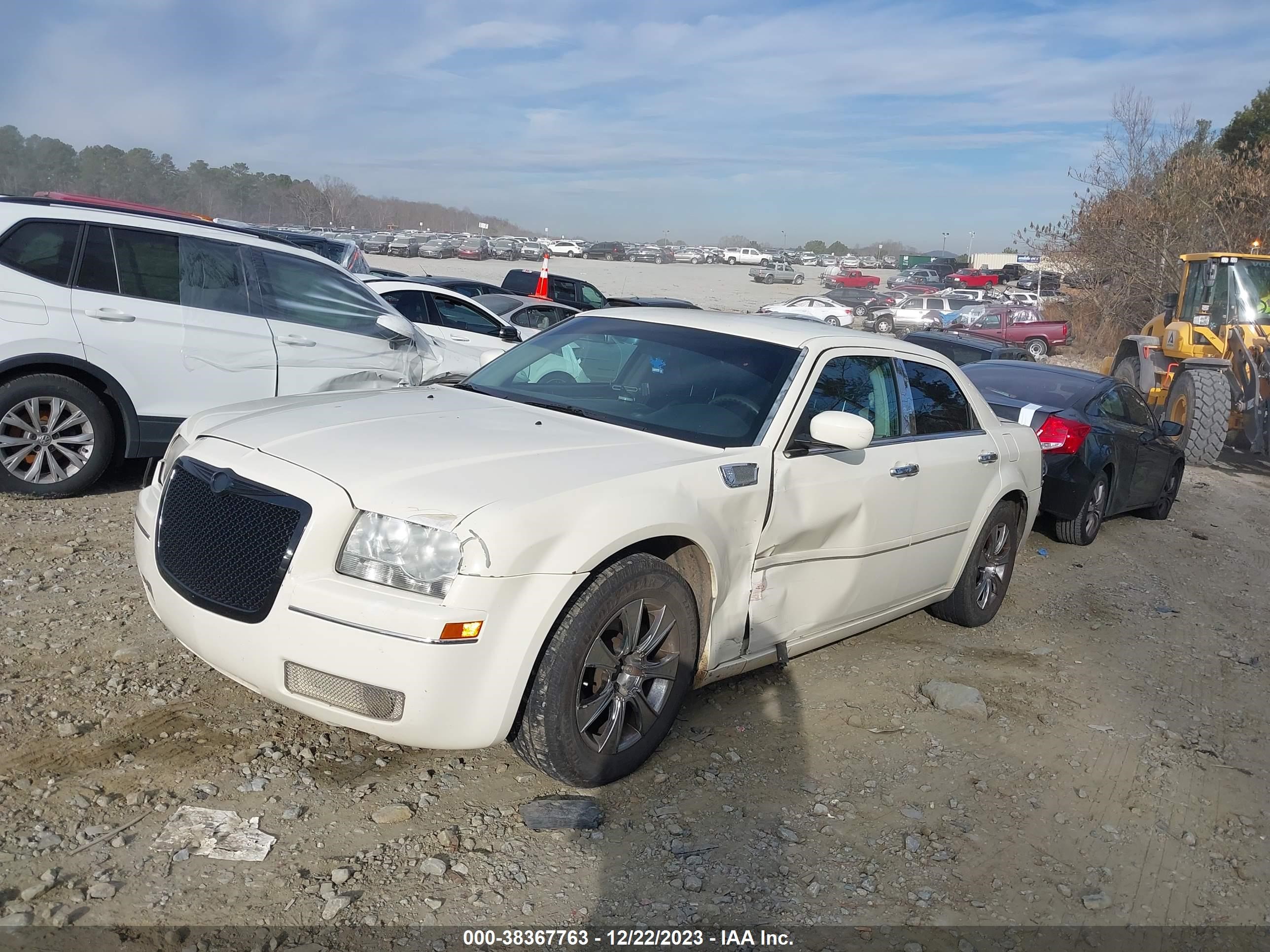 Photo 1 VIN: 2C3JA53G65H582877 - CHRYSLER 300 