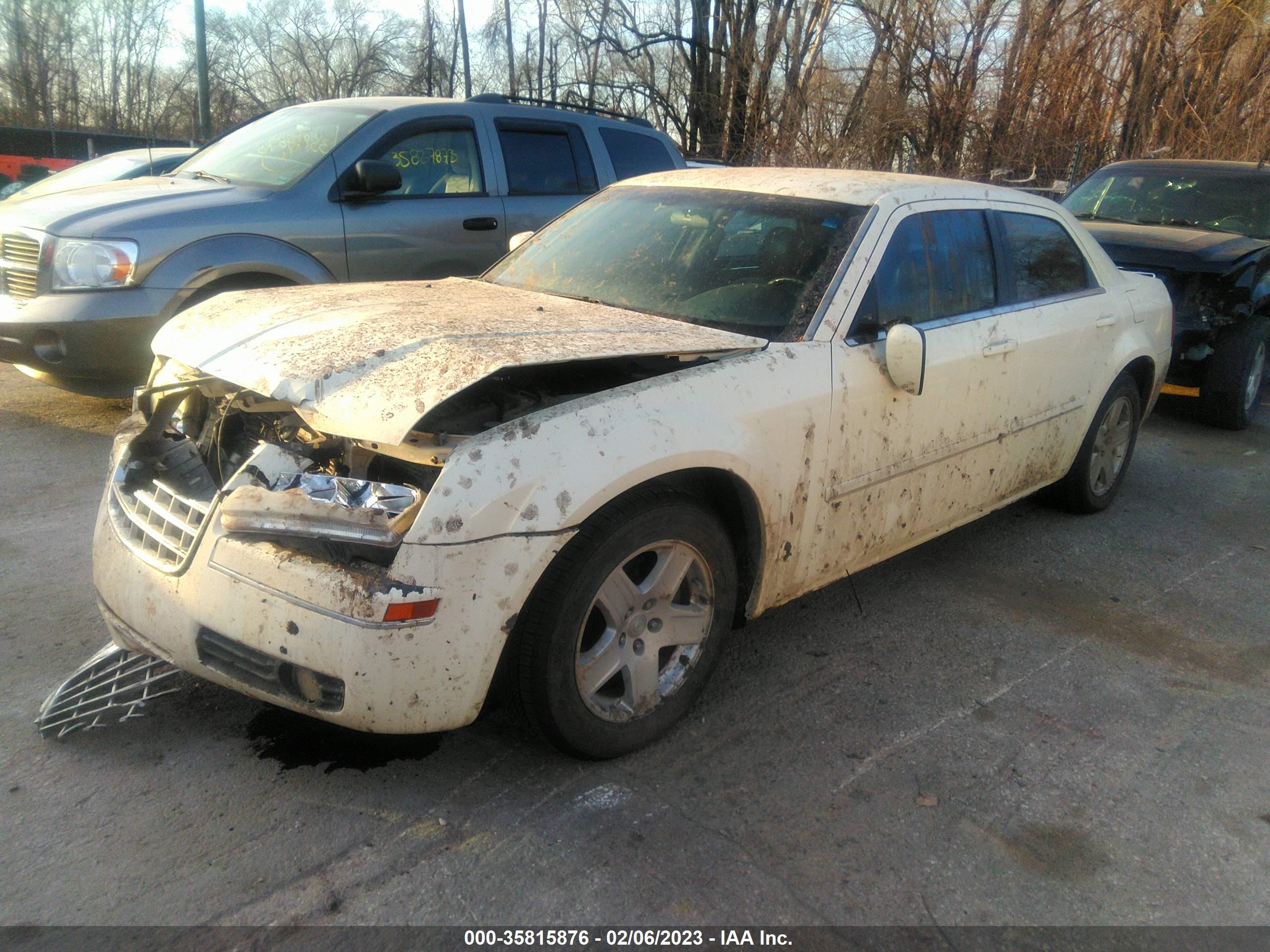 Photo 1 VIN: 2C3JA53G75H138536 - CHRYSLER 300 