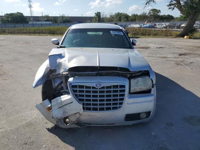 Photo 4 VIN: 2C3JA53G75H633433 - CHRYSLER 300 