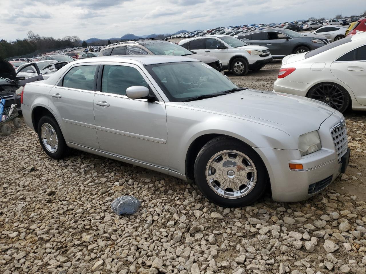 Photo 3 VIN: 2C3JA53G85H156964 - CHRYSLER 300 