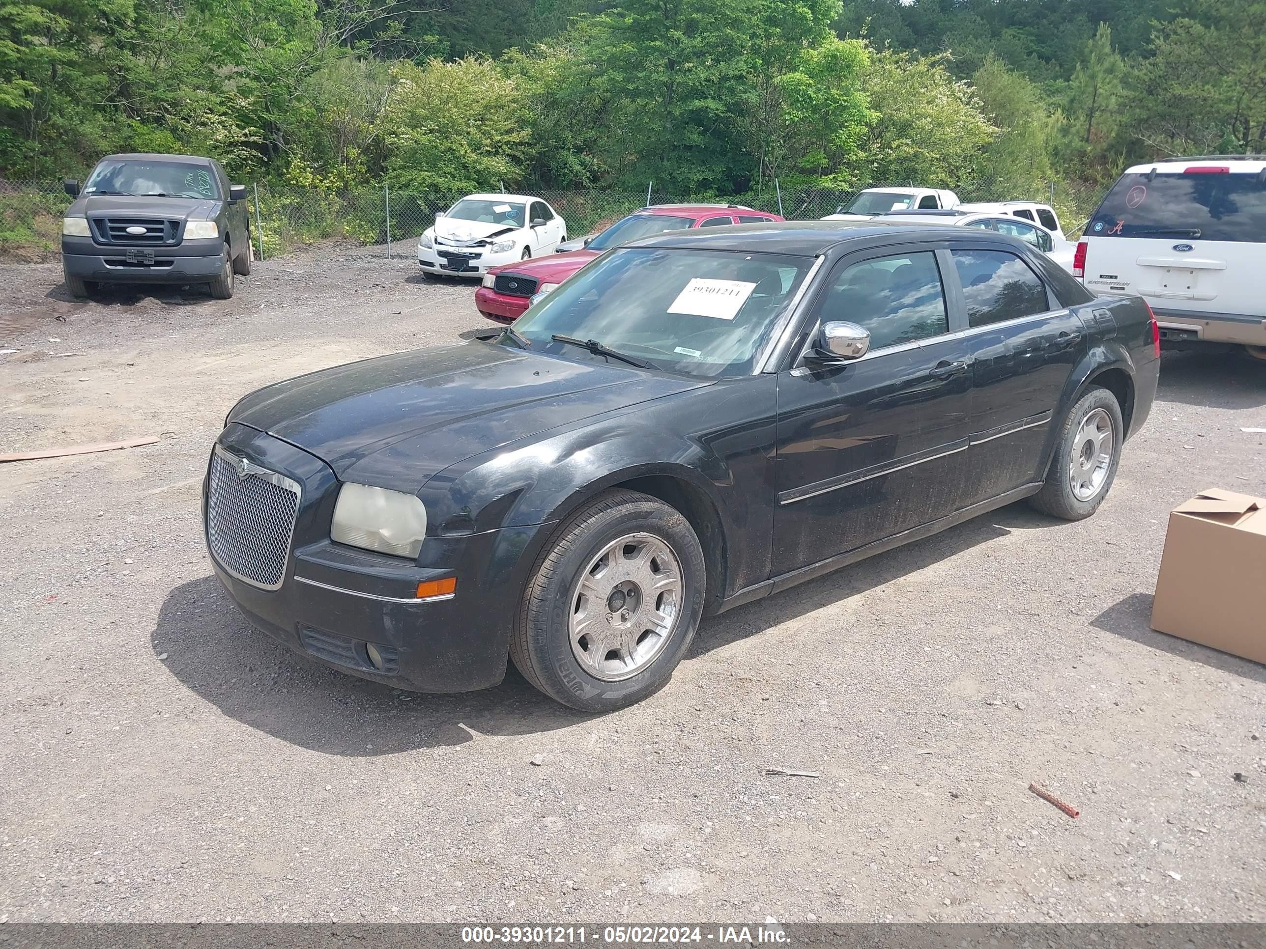 Photo 1 VIN: 2C3JA53G85H693897 - CHRYSLER 300 