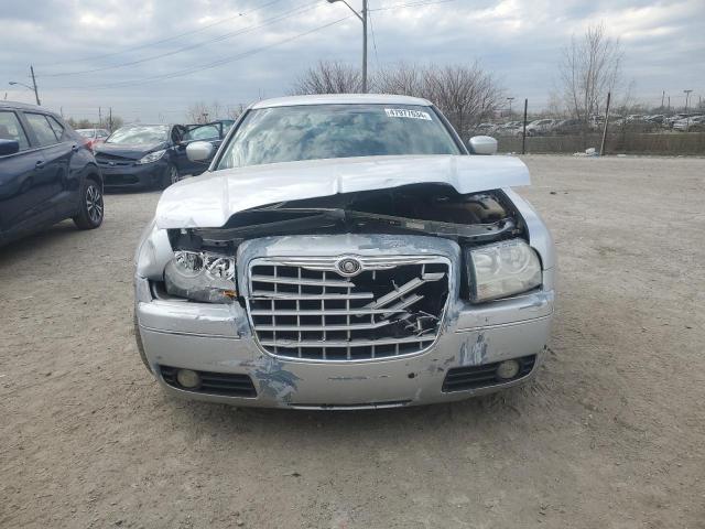 Photo 4 VIN: 2C3JA53G95H131734 - CHRYSLER 300 