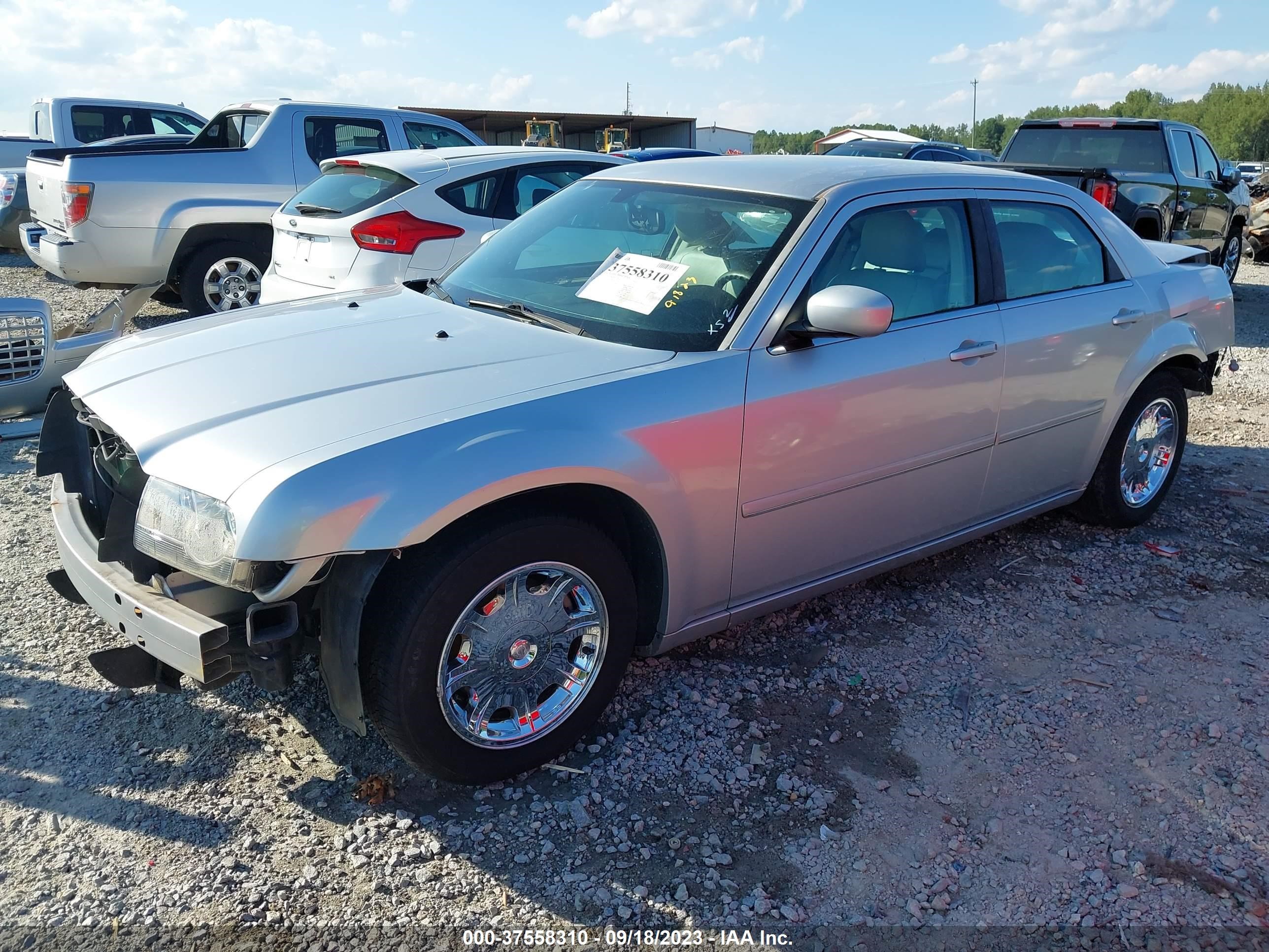 Photo 1 VIN: 2C3JA53G95H186605 - CHRYSLER 300 