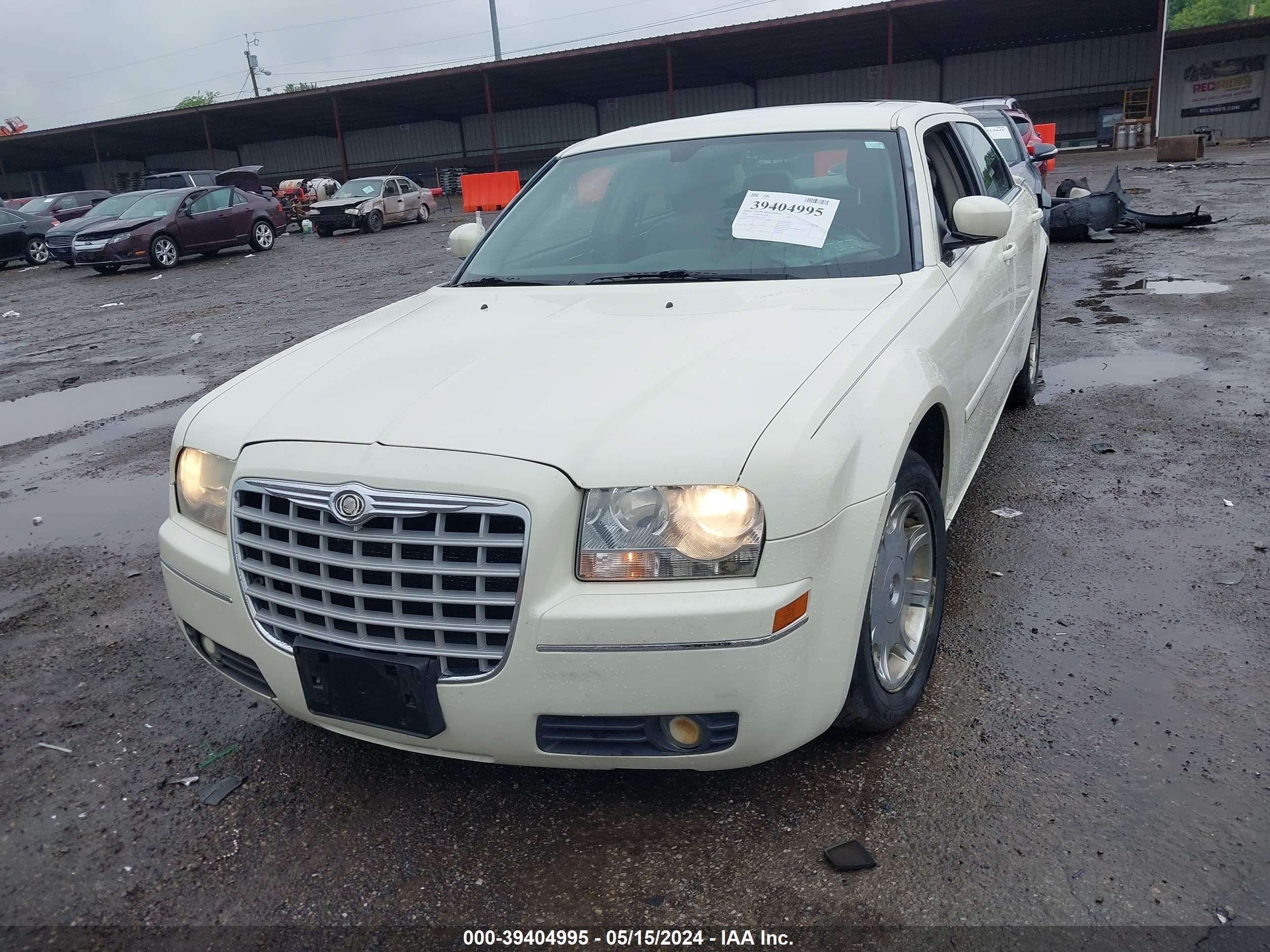 Photo 11 VIN: 2C3JA53GX5H187097 - CHRYSLER 300 