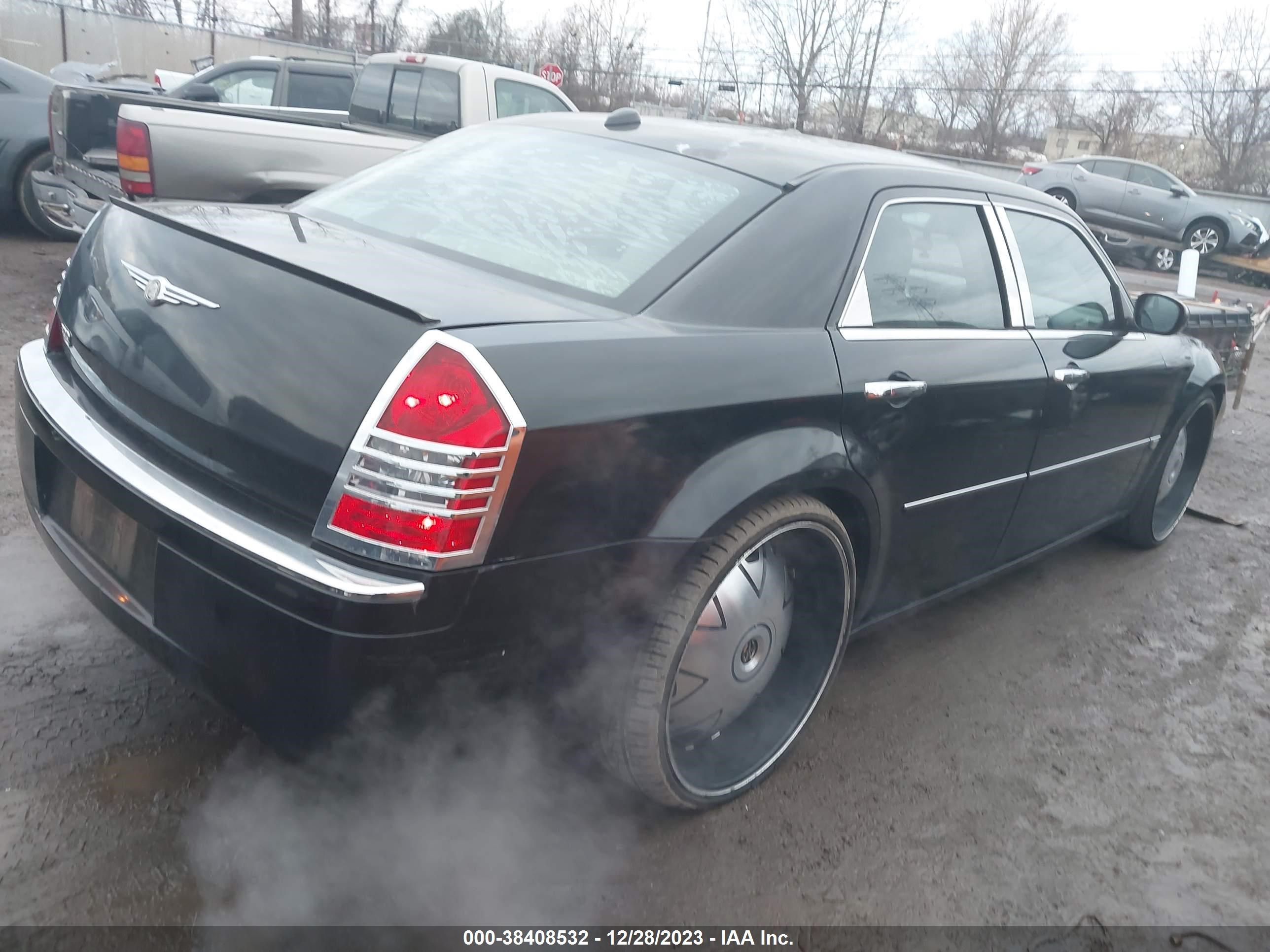 Photo 3 VIN: 2C3JA63H55H649175 - CHRYSLER 300C 